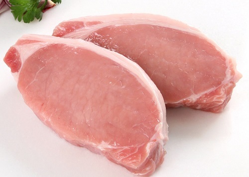 Thực phẩm giàu protein tốt như thịt lợn nạc, đậu phụ và sữa giúp tái tạo mô nhanh lành mà không gây sưng viêm.
