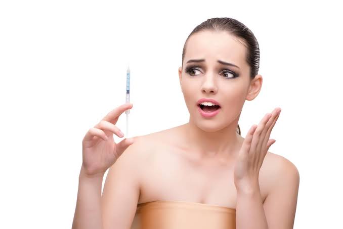 Tiêm filler càng nhiều càng lâu tan do enzyme mất nhiều thời gian phân hủy hơn.