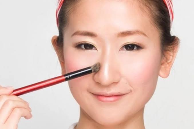 Trẻ 14 tuổi không nên nâng mũi thẩm mỹ do xương sụn chưa ổn định, trừ ca dị tật bắt buộc.
