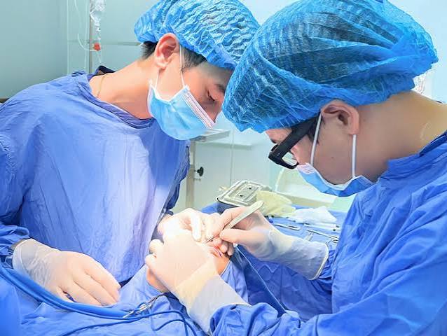Cắt mí có gây mê không? Khi nào cần gây mê?